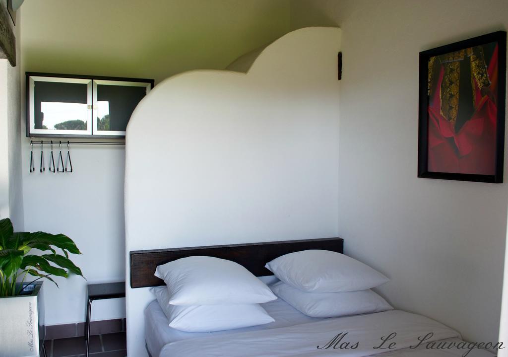 Mas Le Sauvageon Hotel Saintes-Maries-de-la-Mer Buitenkant foto