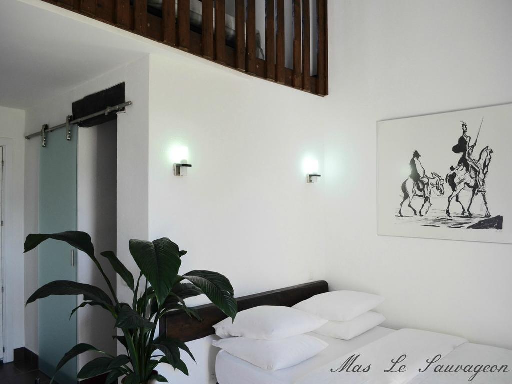 Mas Le Sauvageon Hotel Saintes-Maries-de-la-Mer Kamer foto